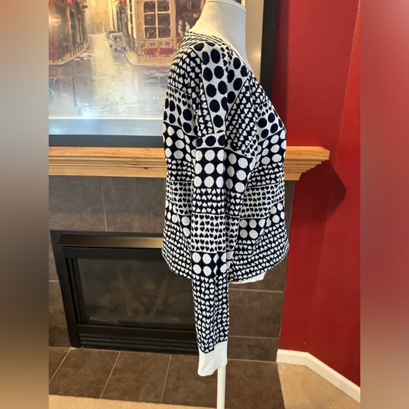 LOFT Black and White Patterned Sweater - Picture 6 of 12